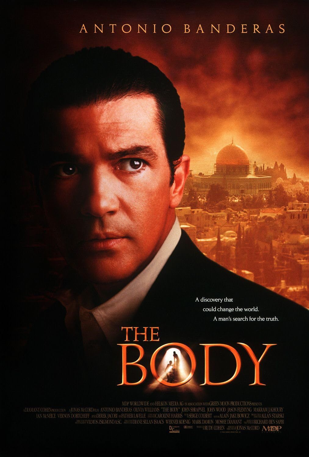 poster of The Body (2001) Hindi Dubbed Movie